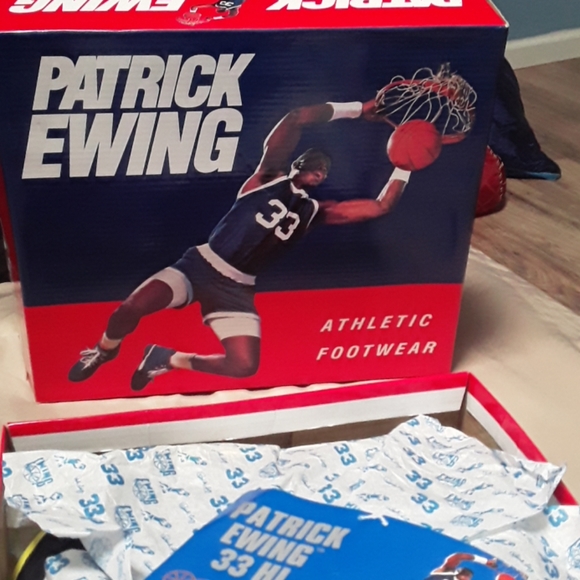 Brand new never worn signed Patrick ewing - Picture 6 of 6